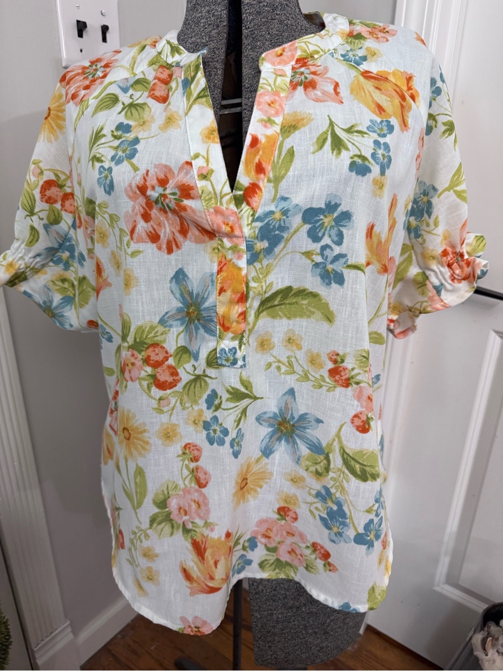 Women's Floral & Ivy Floral Split-Neck Blouse - White/Multicolor size XL